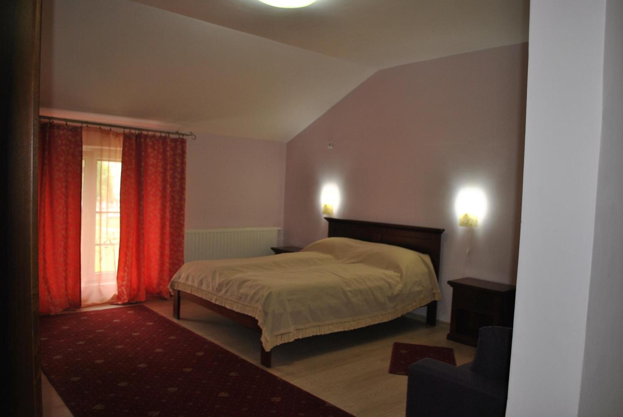 Vila Veche Haţeg Zimmer foto